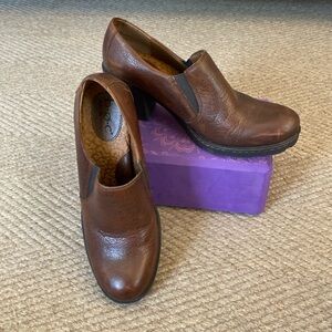 High quality Born concept brown ankle bootie or shoe